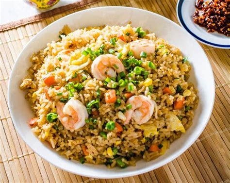 Jun 3, 2020 ... Best Seafood Fried Rice Recipe! Packed with lots of seafood, king crab meat, lobster tails, and jumbo shrimp.